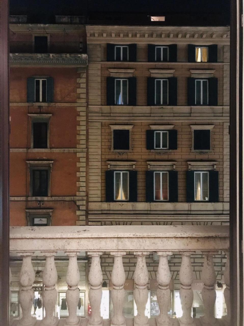 Bespoke Roma Suites Екстер'єр фото